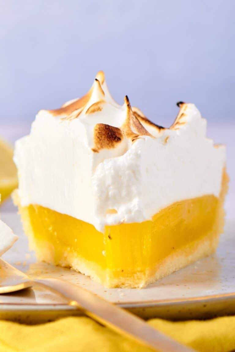 Vegan Lemon Meringue Pie {Foolproof Recipe} - The Big Man's World