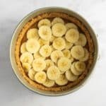 bananas on a pie