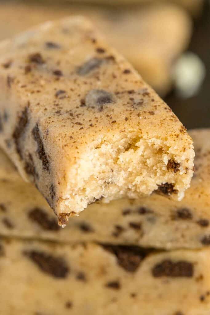 Cookies and Cream Protein Bars (No baking!) The Big Man's World