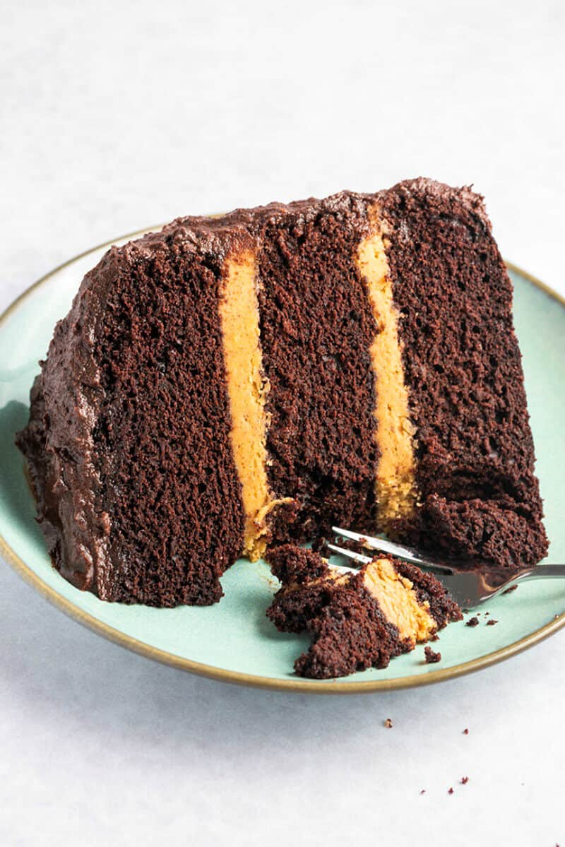 vegan chocolate peanut butter cake