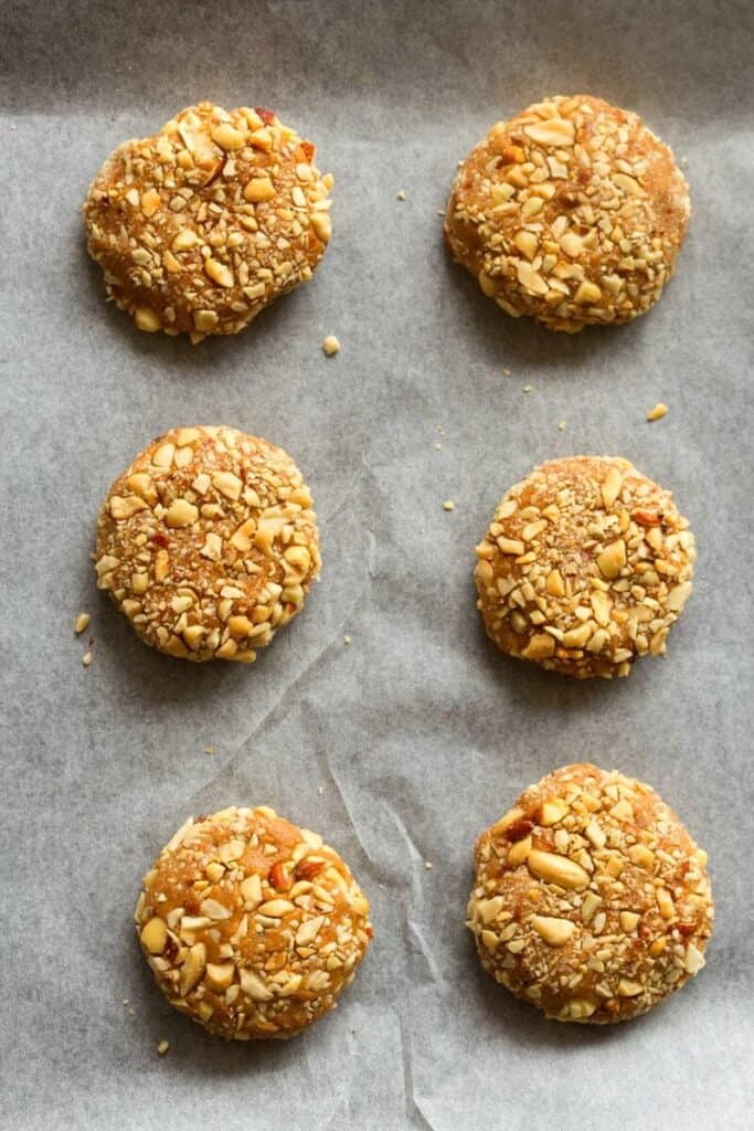 Crispy Peanut Butter Cookies (4 Ingredients!) The Big Man's World