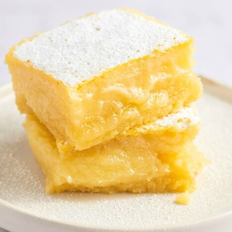 Keto Lemon Bars {5 Ingredients} - The Big Man's World