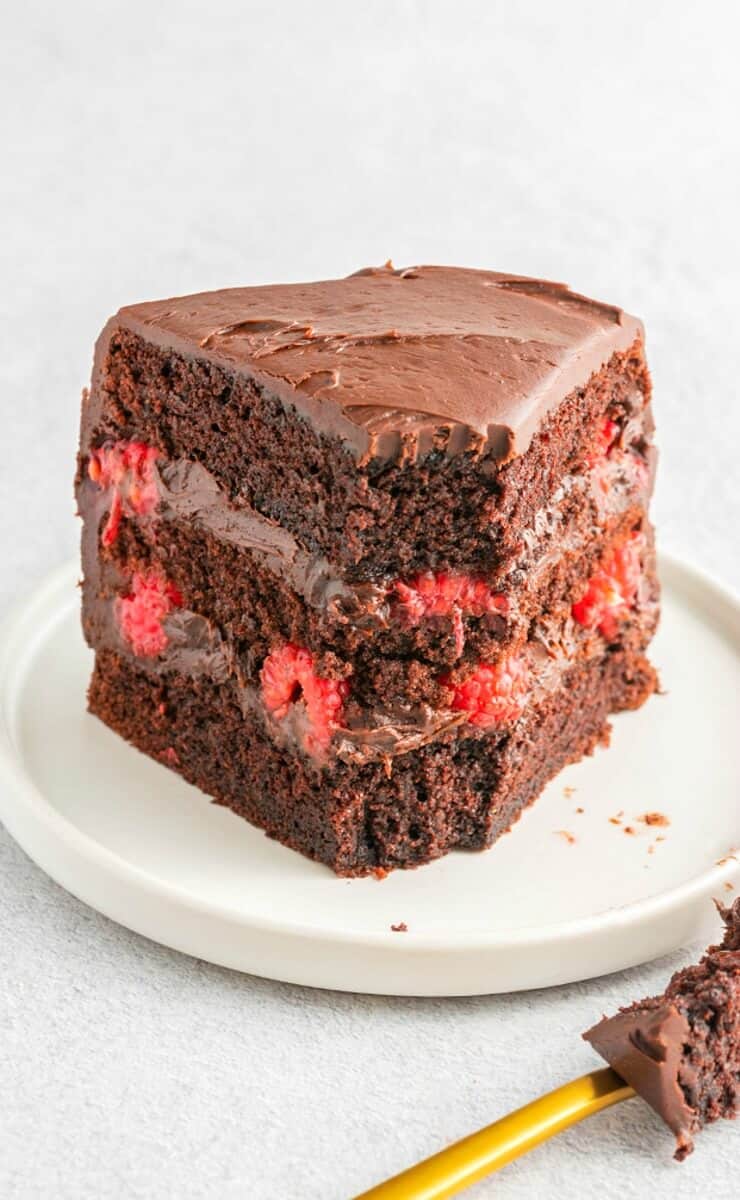 vegan chocolate raspberry cake