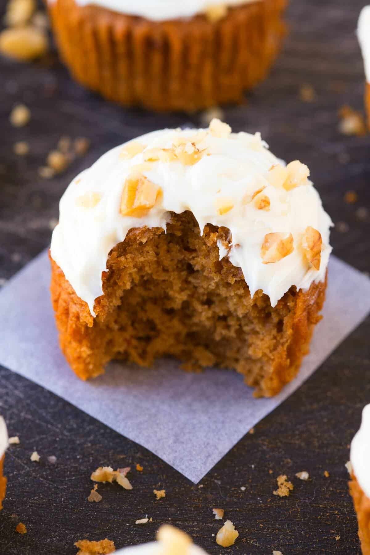 healthy carrot muffins.