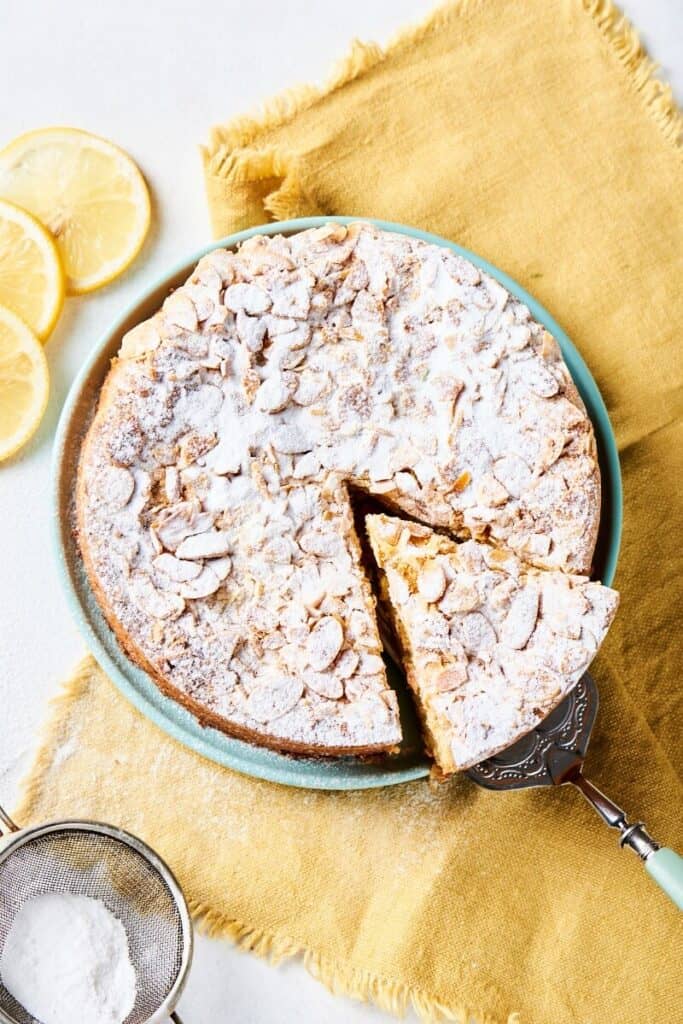 almond flour cake