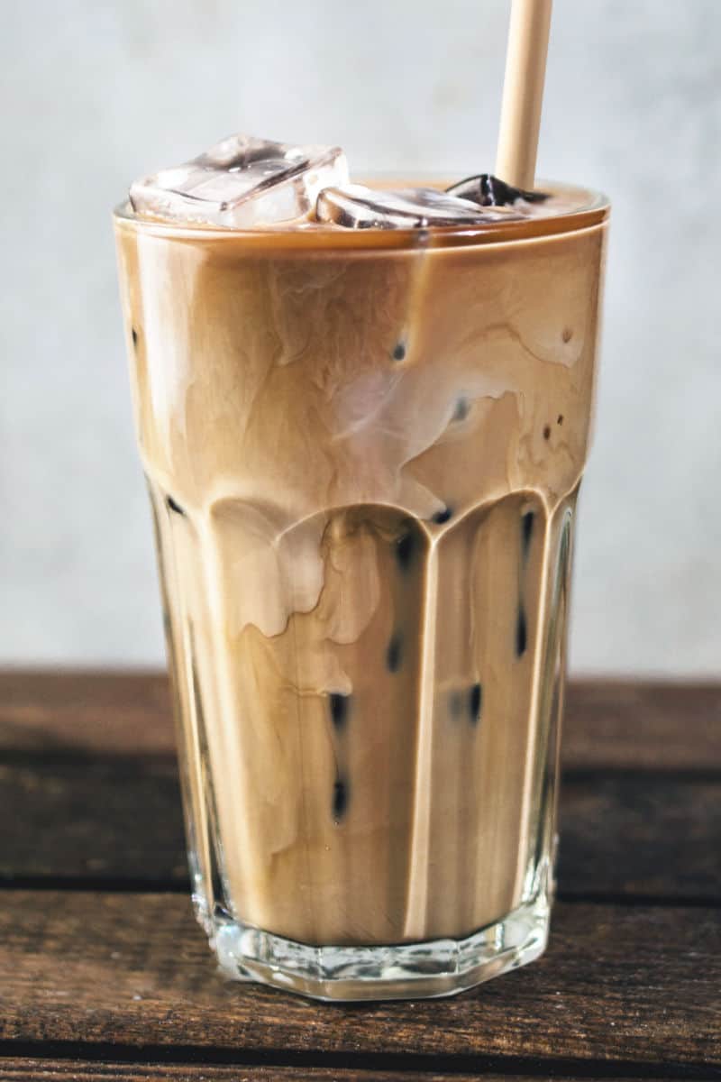 iced almond milk latte
