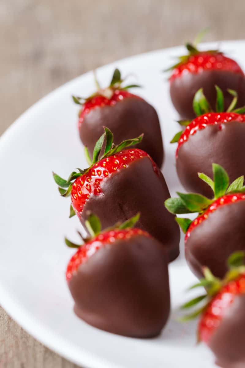 keto chocolate strawberries