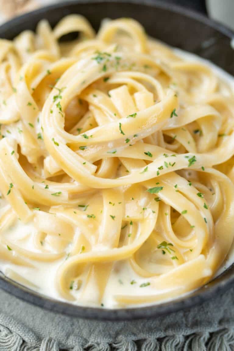 4-Ingredient Keto Alfredo Sauce - The Big Man's World