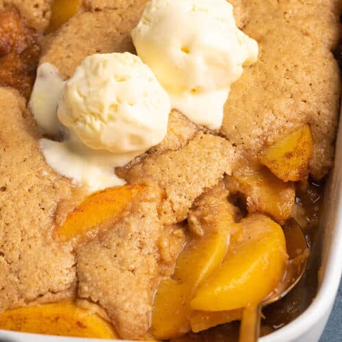 Healthy Peach Cobbler {100 Calories} - The Big Man's World