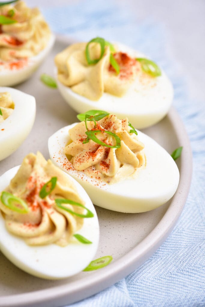 Keto Deviled Eggs Recipe {4 Ingredients!} - The Big Man's World