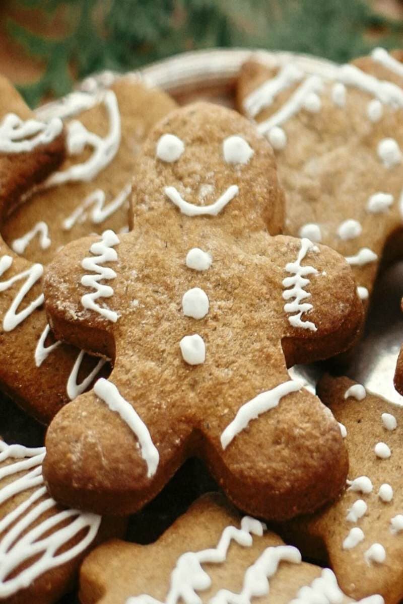 almond flour gingerbread cookies