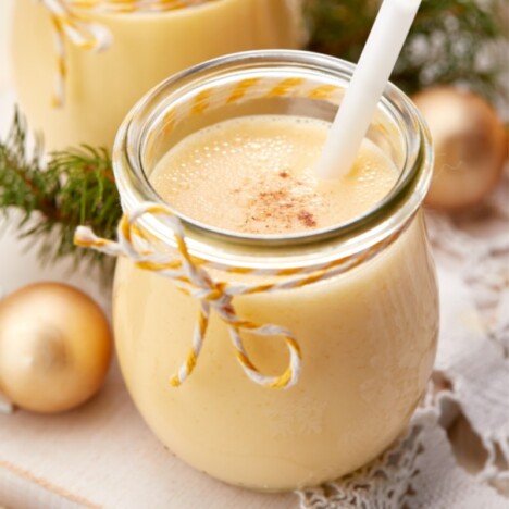 Almond Milk Eggnog {5 Ingredients} - The Big Man's World