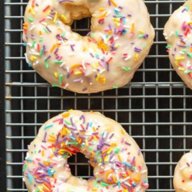 AIR FRYER DONUTS COVER IMAGE