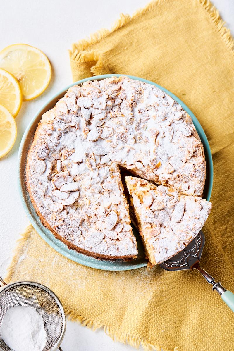 almond cake with almond flour.