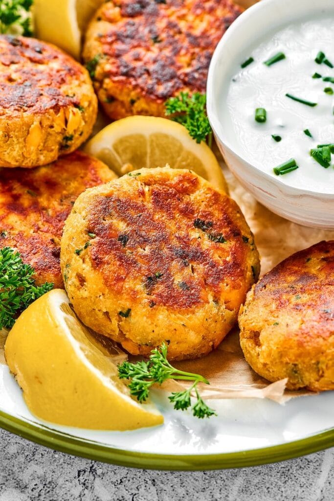 5 Minute Keto Salmon Patties (Salmon cakes!) The Big Man's World