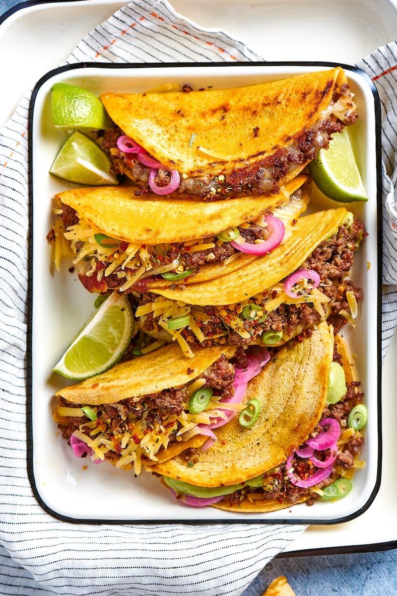 tacos dorados.