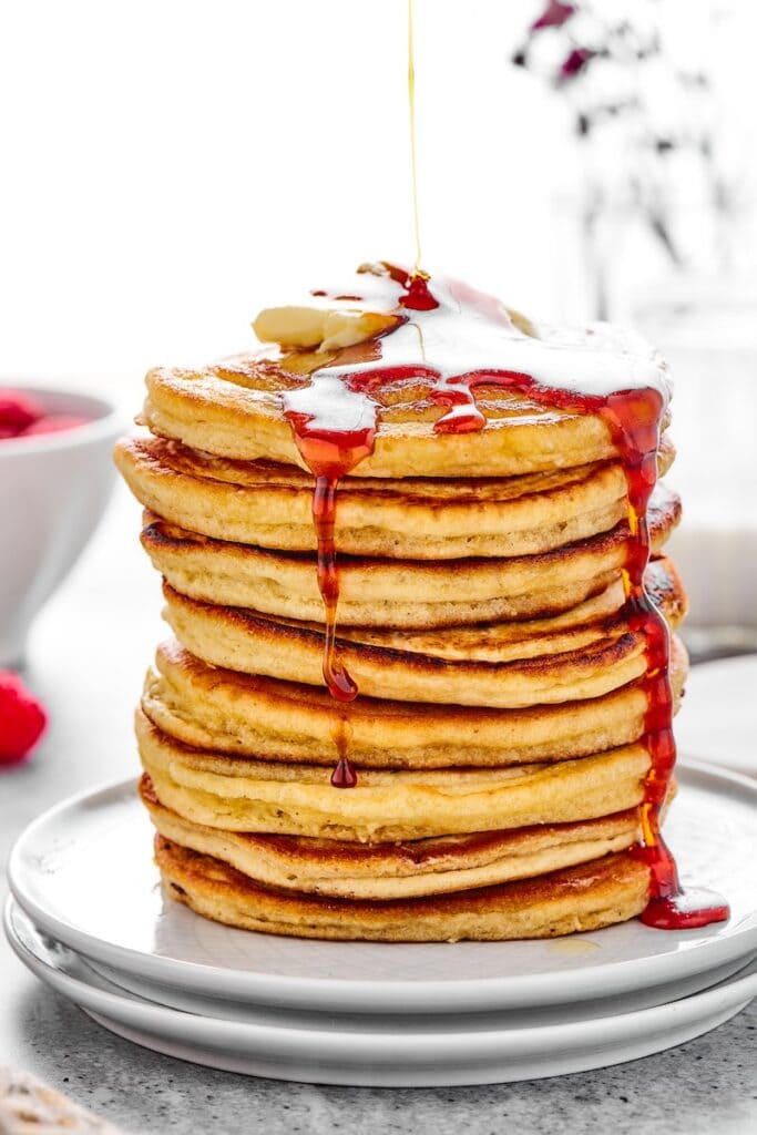 Vegan Protein Pancakes 5 Ingredients and 5 Minutes!