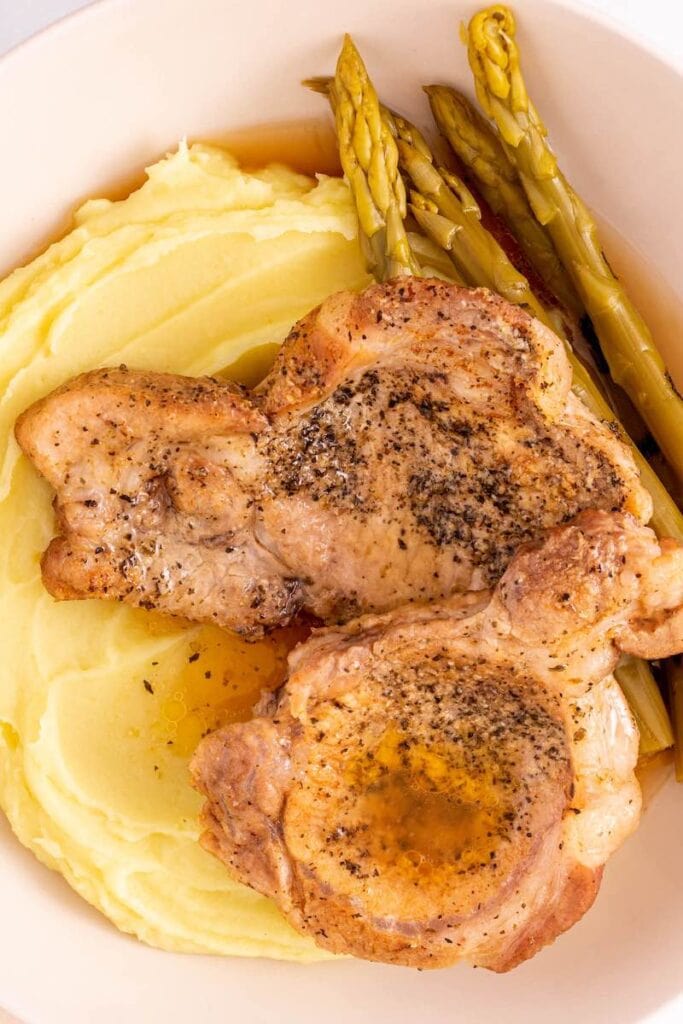 Instant Pot Pork Chops Cooks In Just 10 Minutes