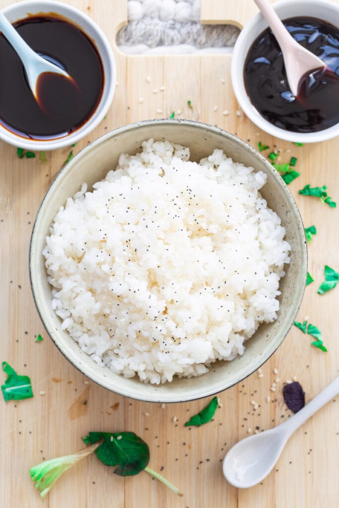 Instant Pot Sushi Rice | Cooks In Just 5 Minutes!