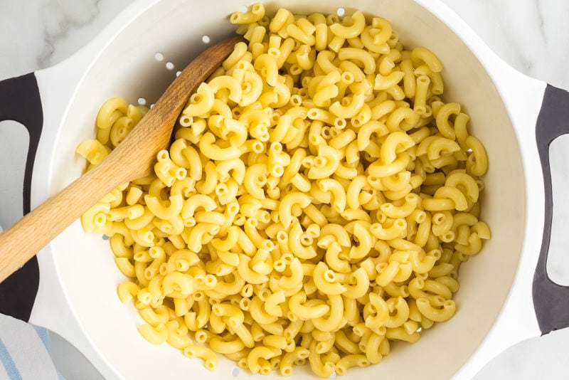 macaroni with olive oil.