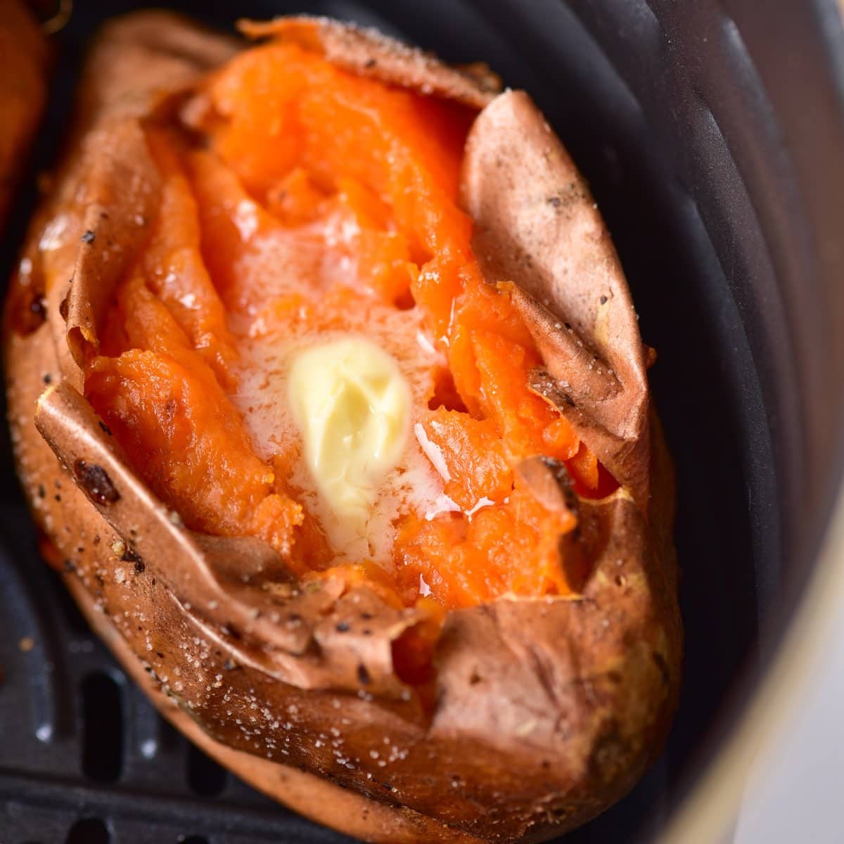 Air Fryer Baked Sweet Potatoes | Cooks In Just 20 Minutes