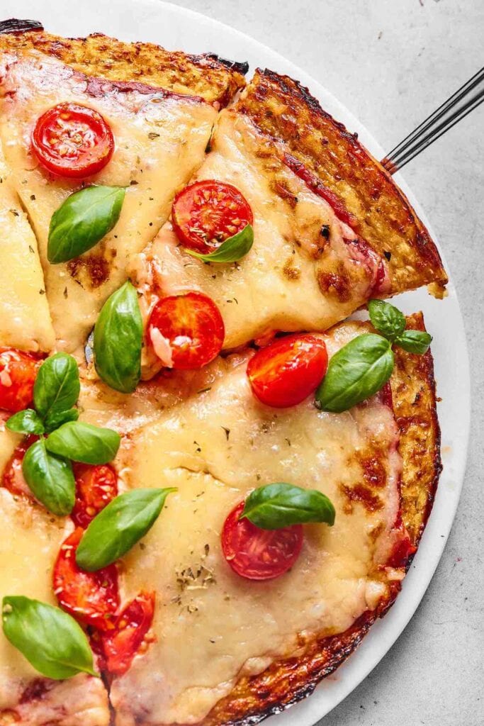 Cauliflower Pizza Crust (Under 100 calories!) The Big Man's World