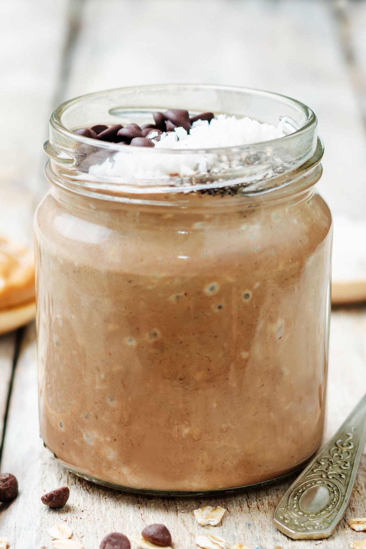 tiramisu overnight oats.