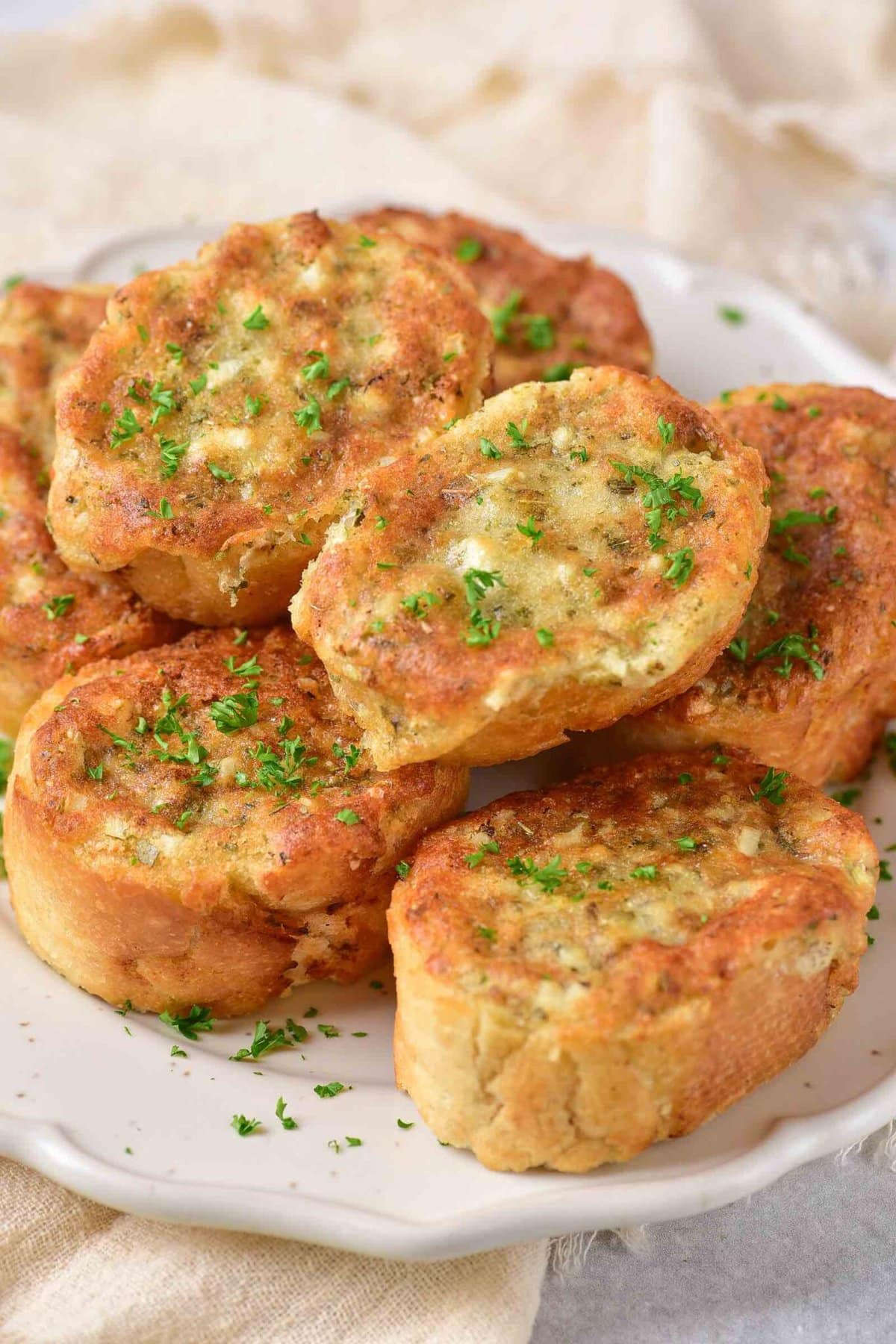 Air Fryer Garlic Bread In 5 Minutes | Fresh Or Frozen