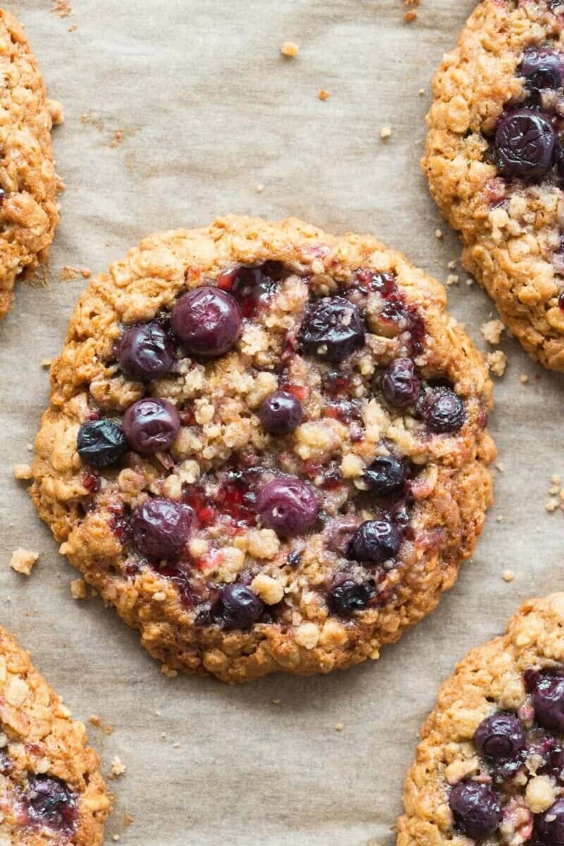 4 Ingredient Blueberry Oatmeal Cookies 