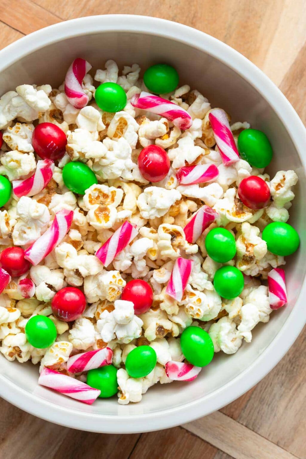 Christmas Popcorn Recipe {Santa Munch}