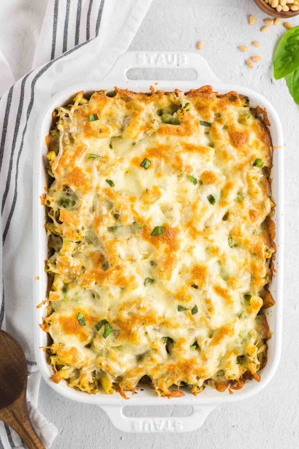 4 Ingredeint Pesto Pasta Bake The Big Man's World