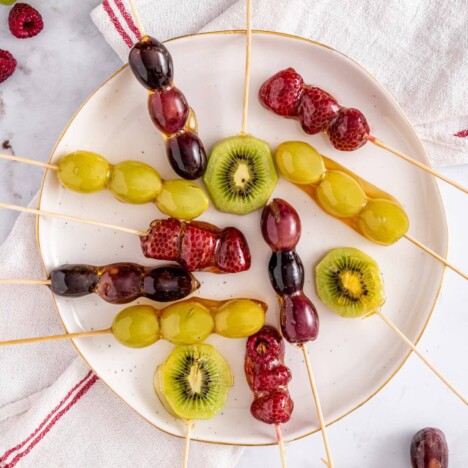 How To Make Tanghulu (Candied Fruit)