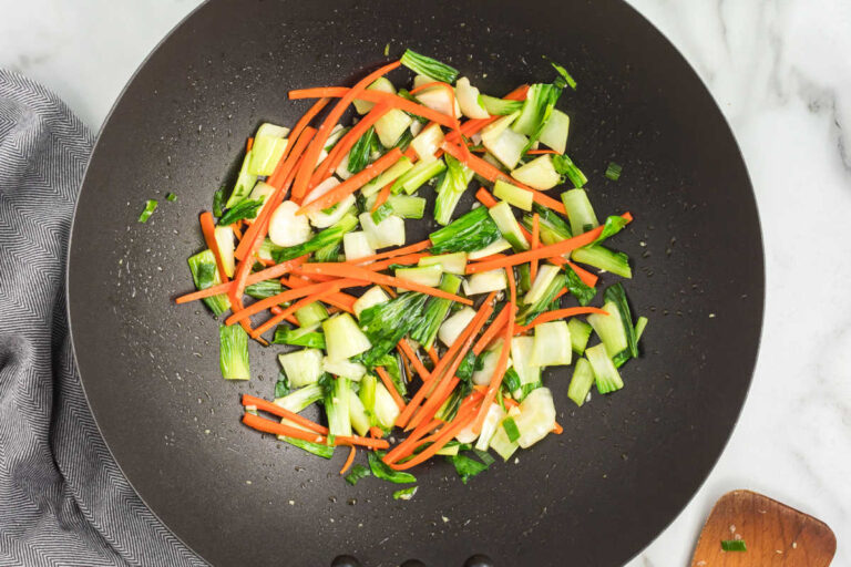10-Minute Korean Spicy Noodles - The Big Man's World
