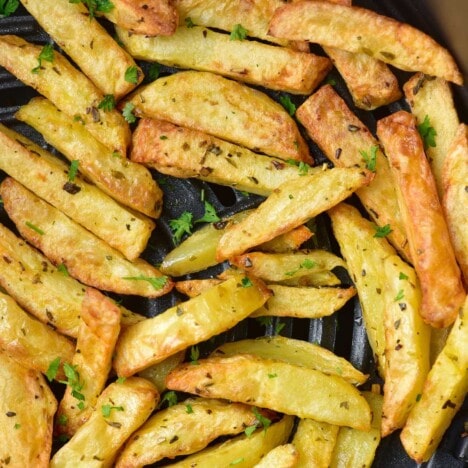 Air Fryer French Fries {Crispy, Fluffy, Ready In 10 Minutes!}