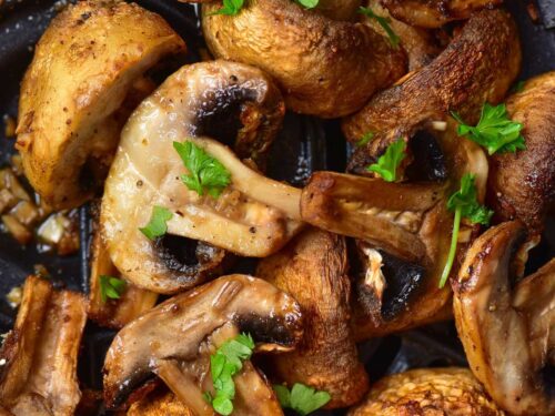 https://thebigmansworld.com/wp-content/uploads/2022/12/air-fryer-mushrooms-recipe-500x375.jpg