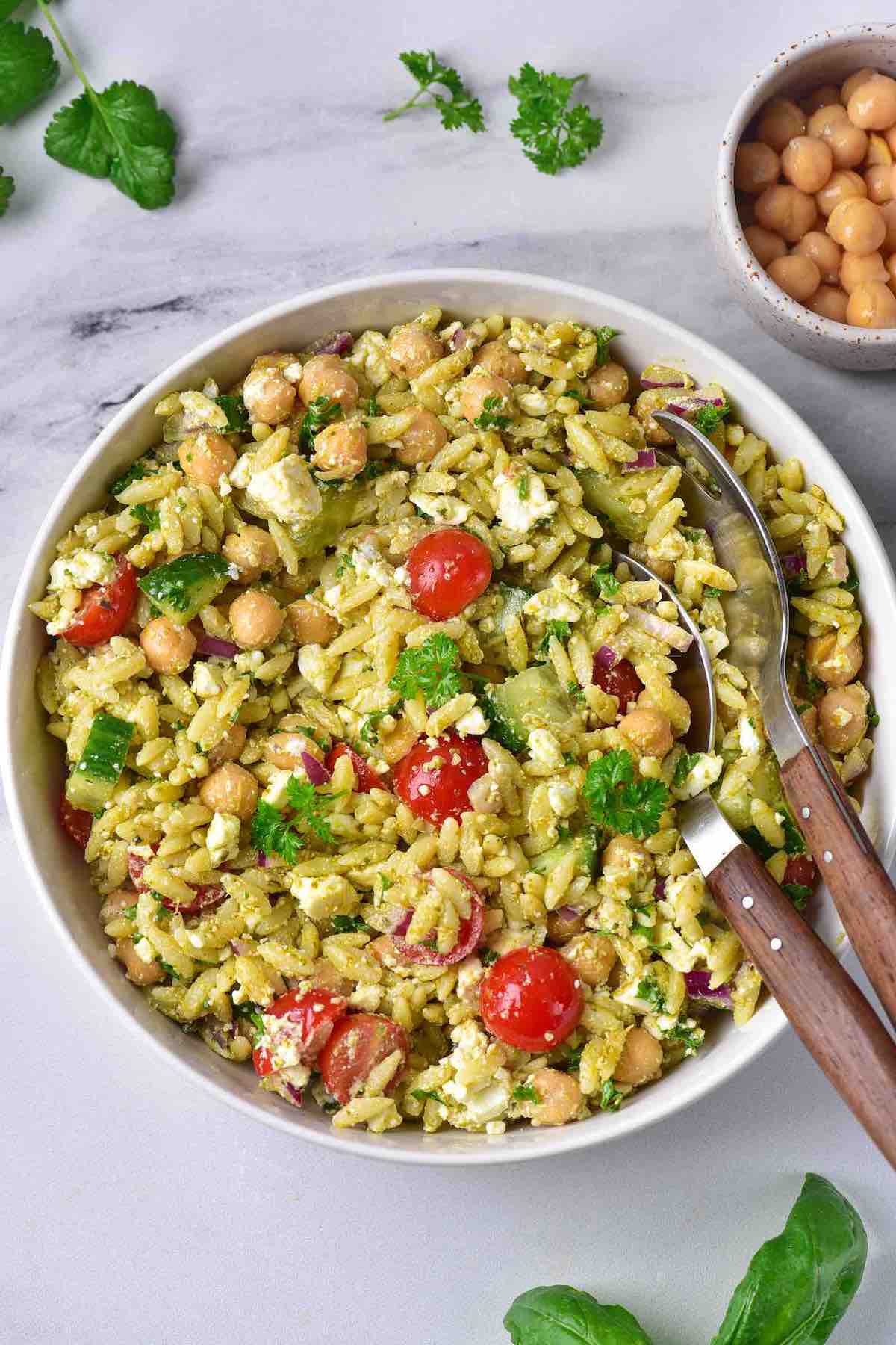 Pesto Orzo Salad (Meal-Prep)