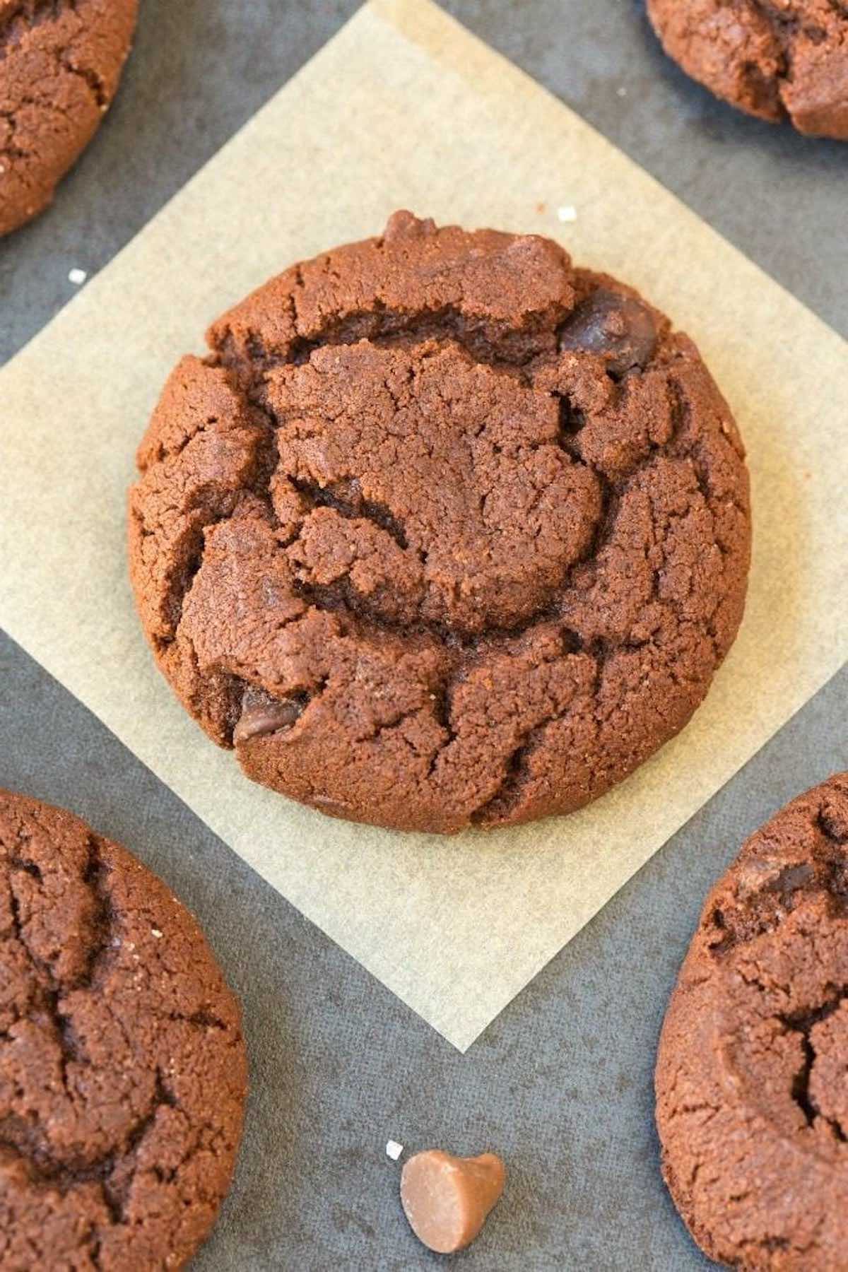 flourless chocolate cookie.