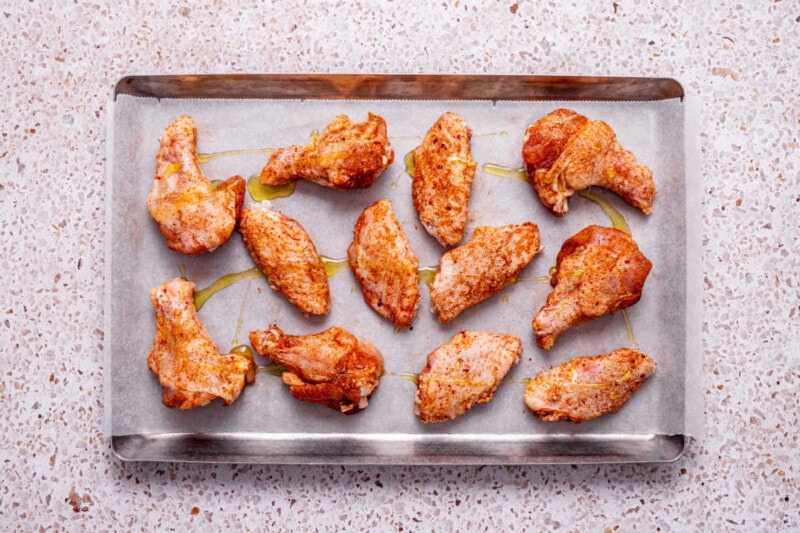 how to oven bake chicken wings.