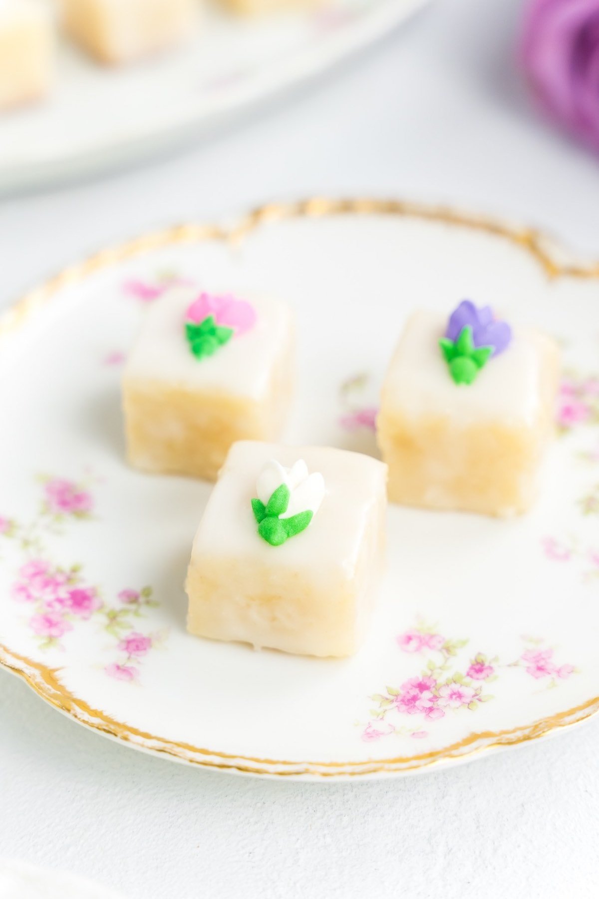 Mini Mixed Petit Fours Sweet