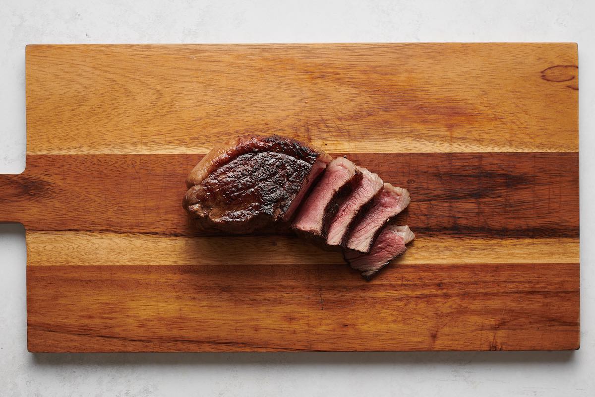 sliced picanha.