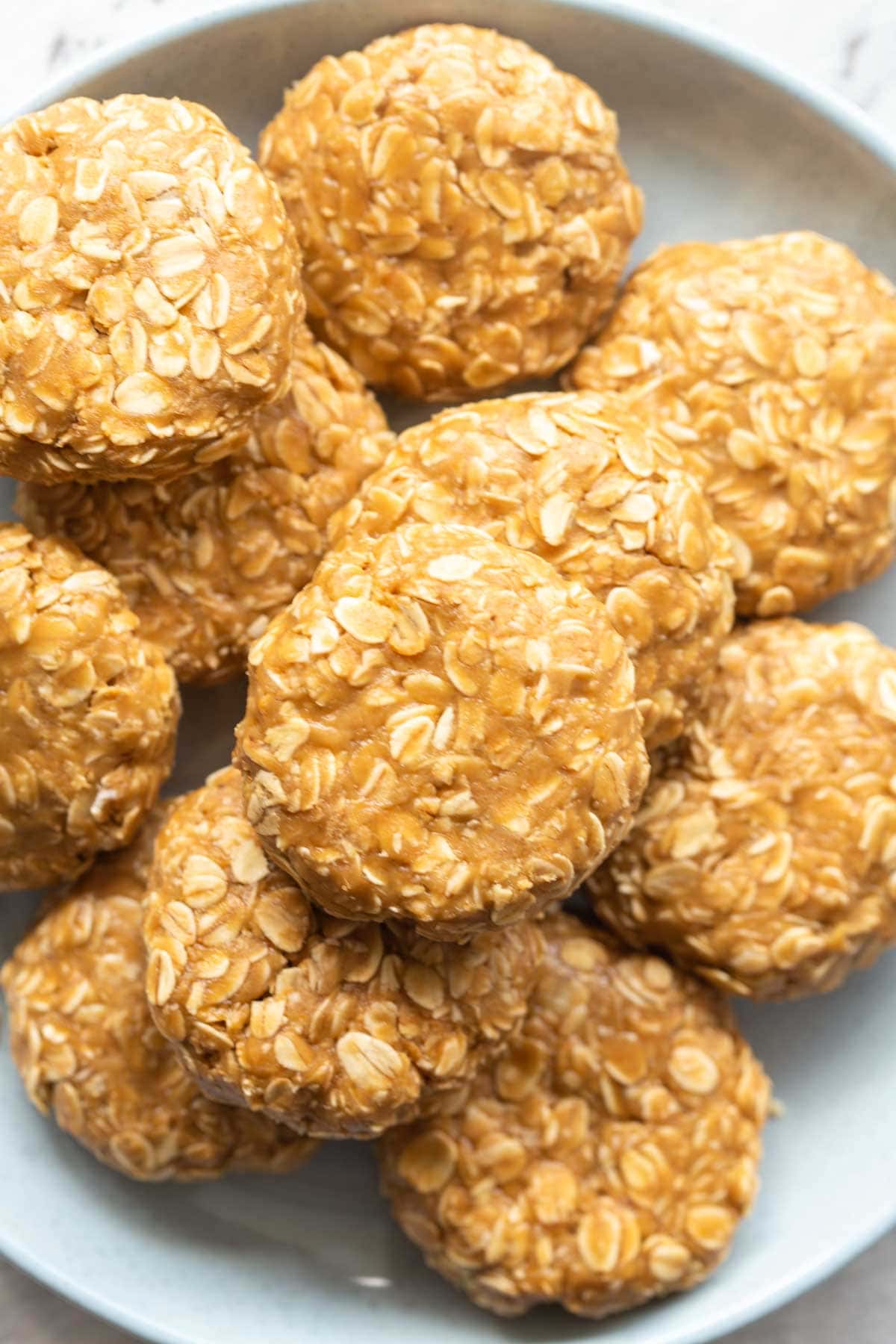 No Bake Oatmeal Cookies (3 Ingredients!) - The Big Man's World ®