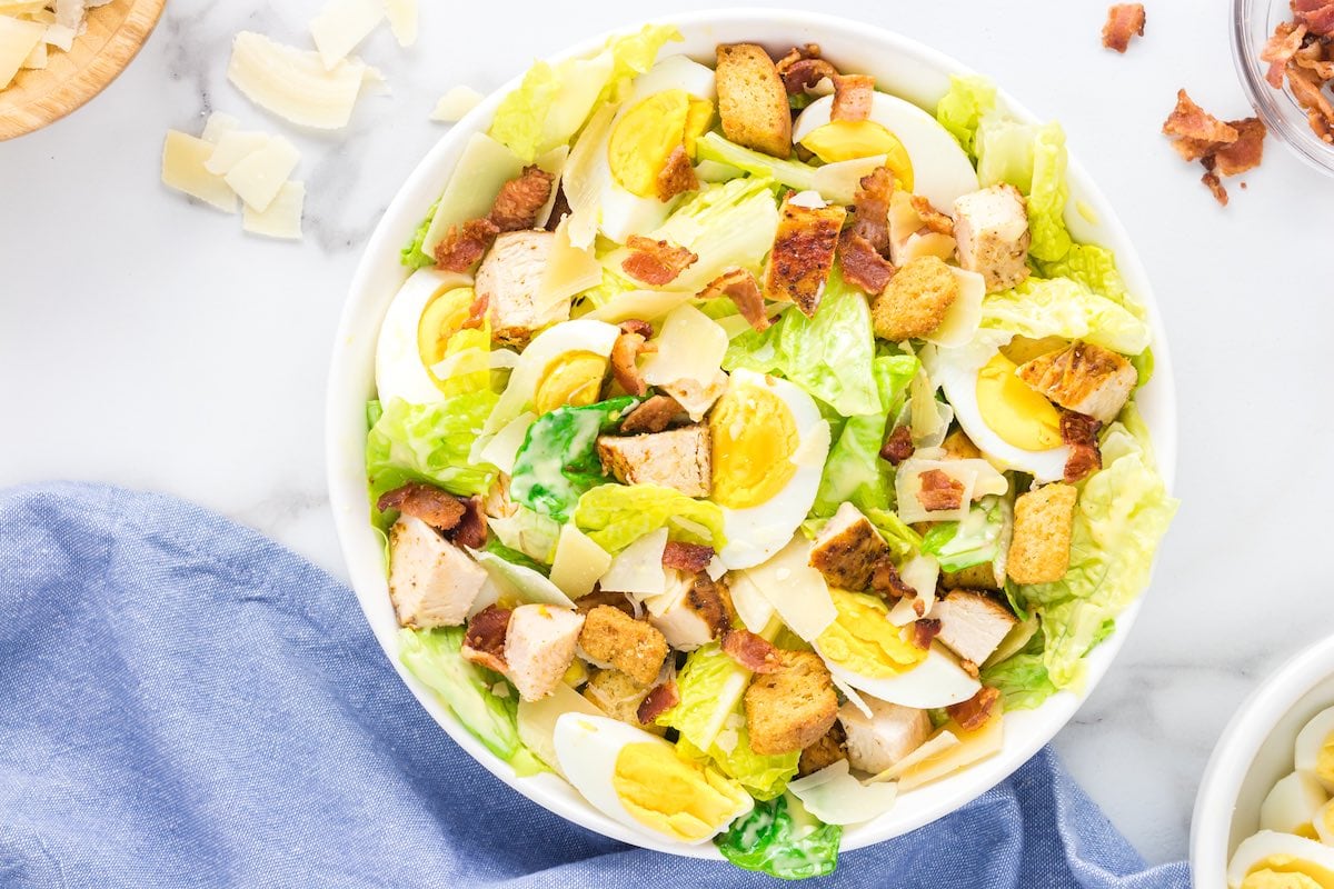 how to make a caesar salad with chicken.