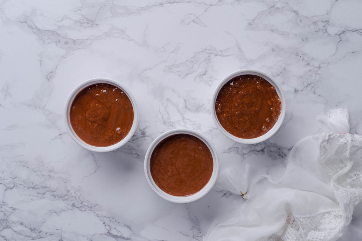 how to make chocolate pots de creme.