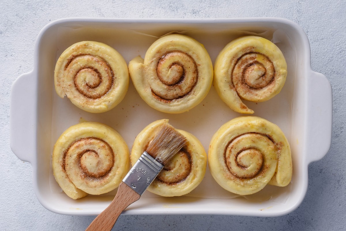 rolls in baking dish.