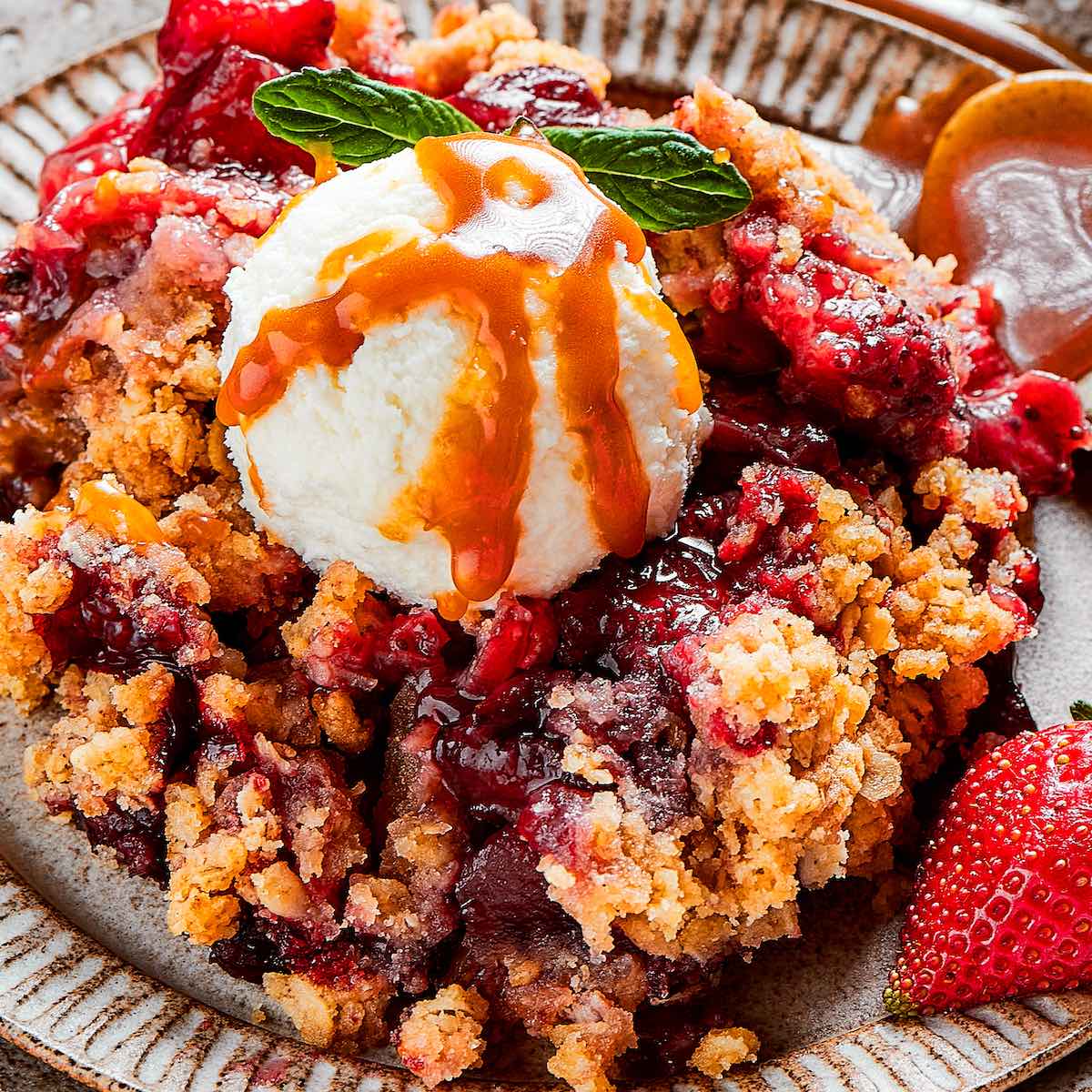 strawberry crisp recipe.