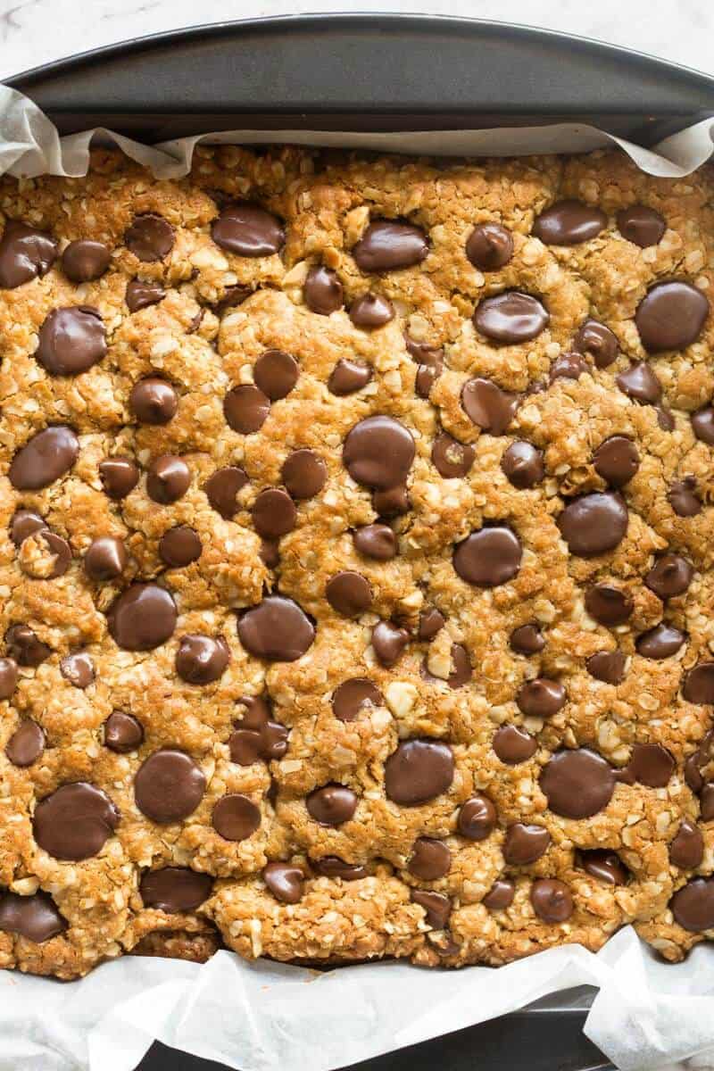 how to make oatmeal chocolate chip bars.