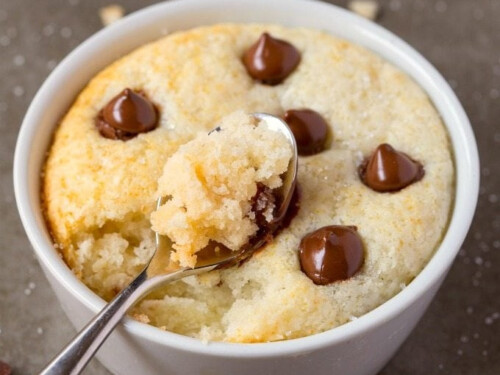 Vanilla Mug Cake {1 Minute Microwave Cake} - FeelGoodFoodie