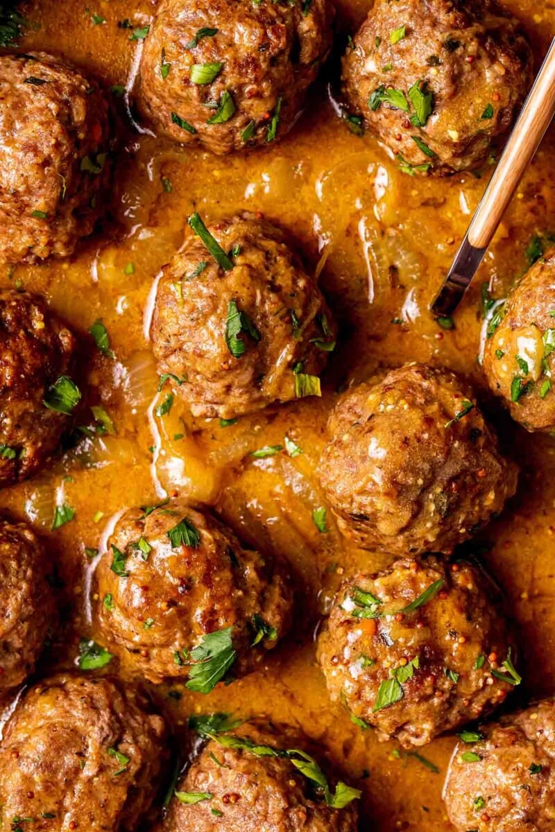 Meatballs And Gravy {Skillet or Oven}