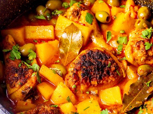 https://thebigmansworld.com/wp-content/uploads/2023/10/pollo-guisado-recipe-500x375.jpg