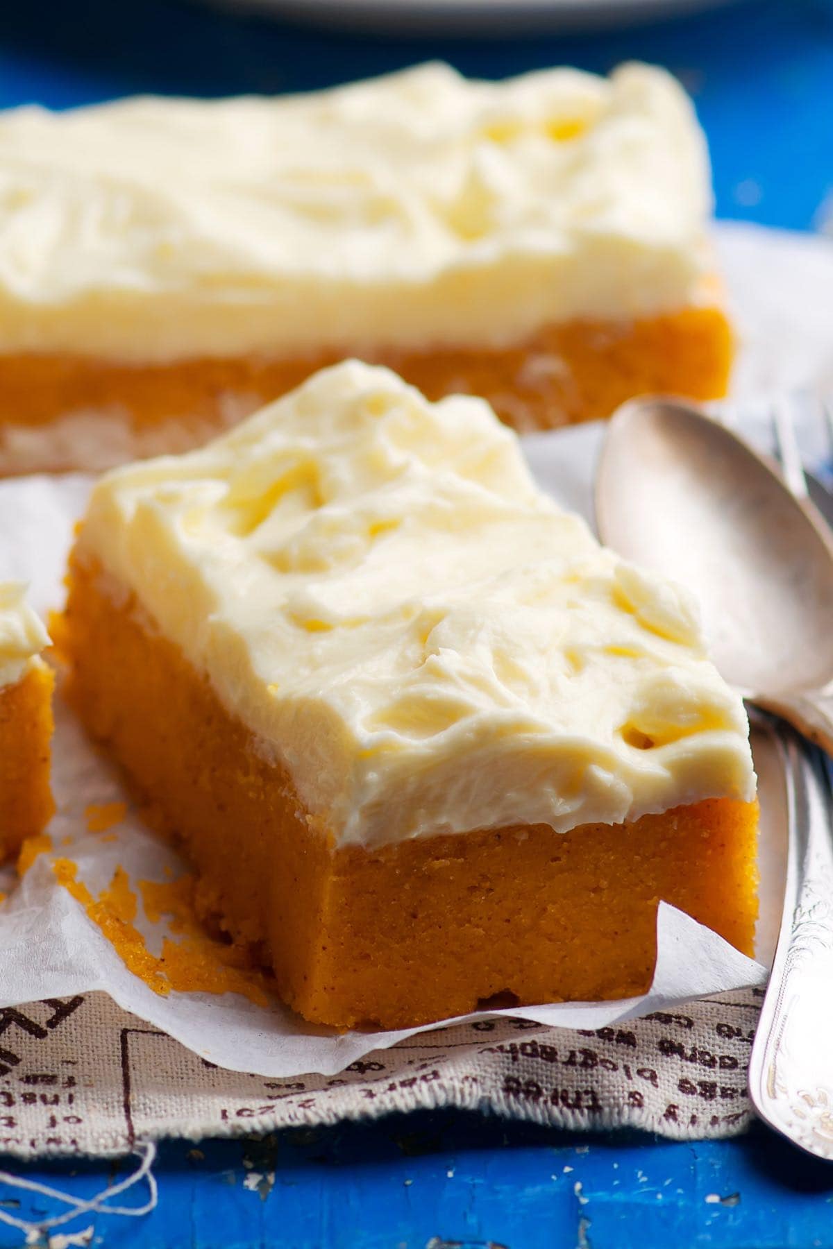 pumpkin bars with frosting.
